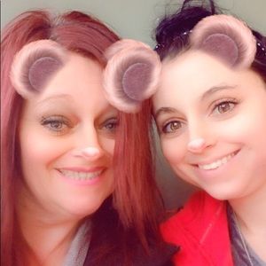 Meet your Posher, Larisa